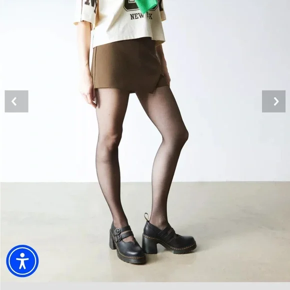 Dr. Martens EVIEE SENDAL LEATHER HEELED SHOES - Picture 7 of 7